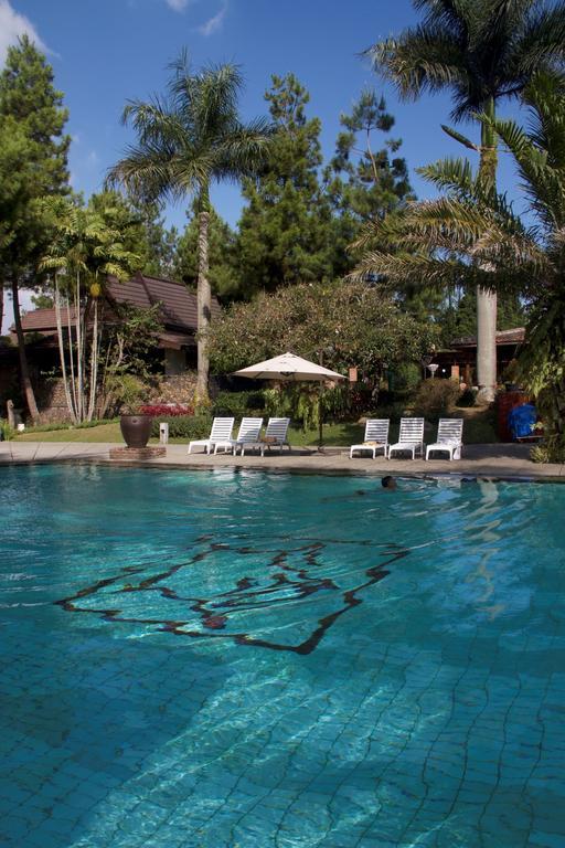 Puteri Gunung Hotel Lembang Exteriér fotografie