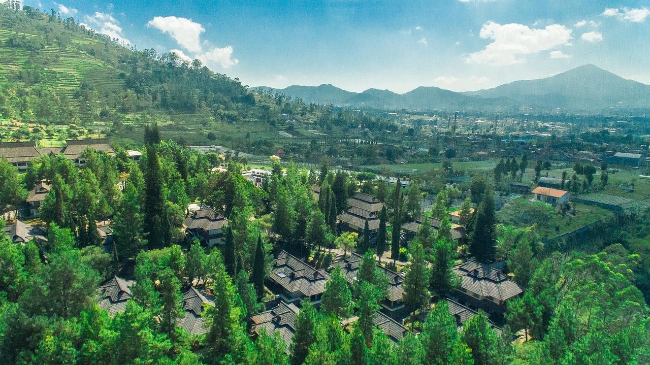 Puteri Gunung Hotel Lembang Exteriér fotografie