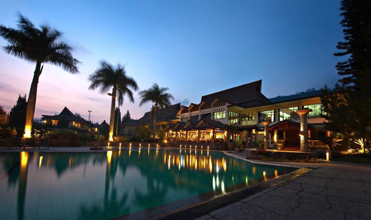 Puteri Gunung Hotel Lembang Exteriér fotografie